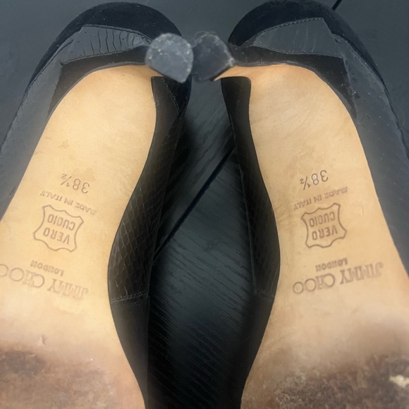 Jimmy Choo Black Snakeskin & Suede Pumps 👠 - Picture 11 of 11